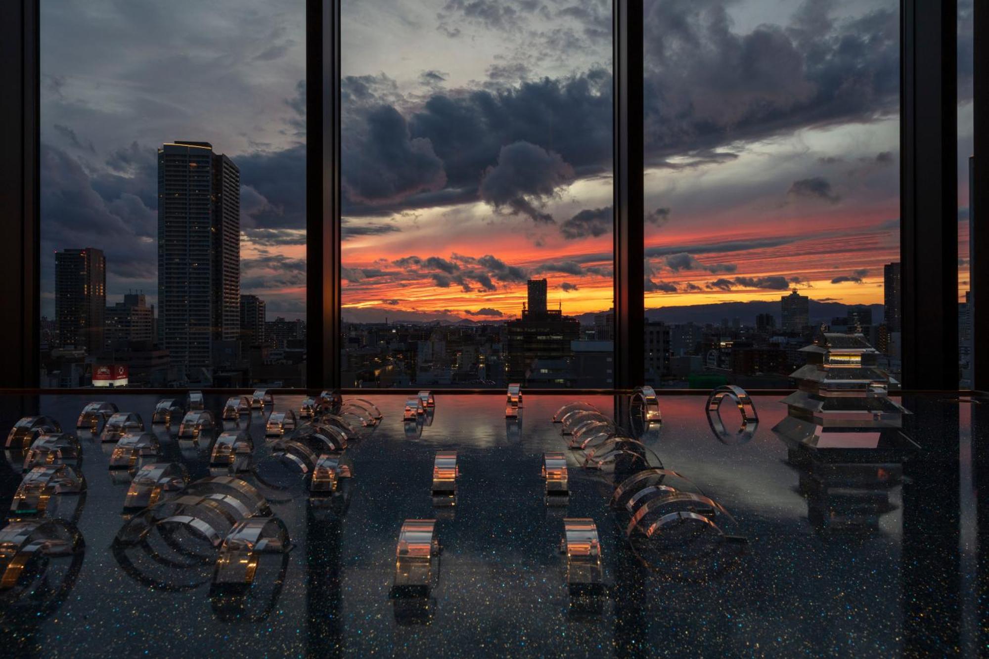 Готель Tokyu Vacations Osaka Midosuji Екстер'єр фото